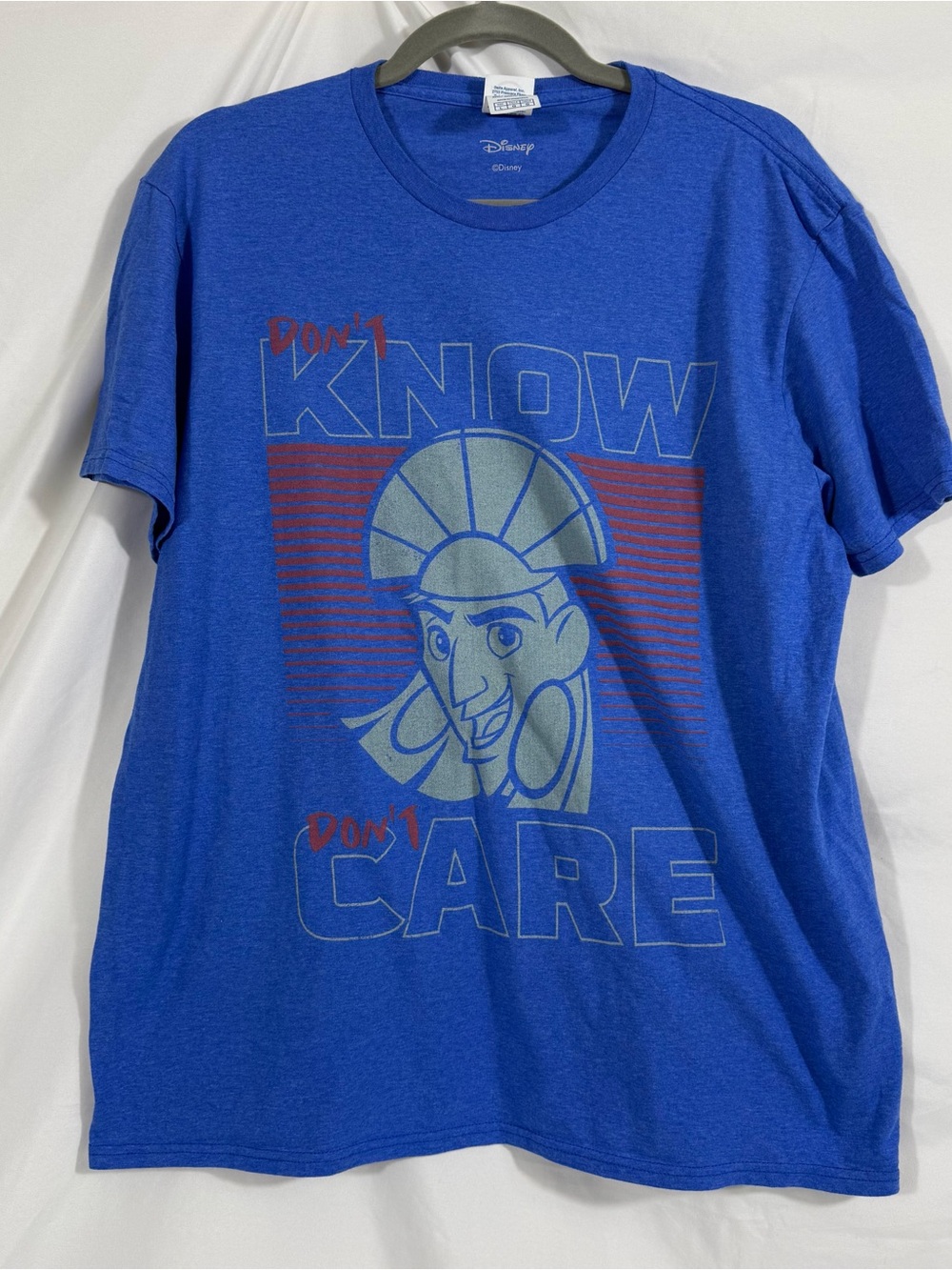 Disney Emperor New Groove Don't Know Don't Care T-Shirt Size L